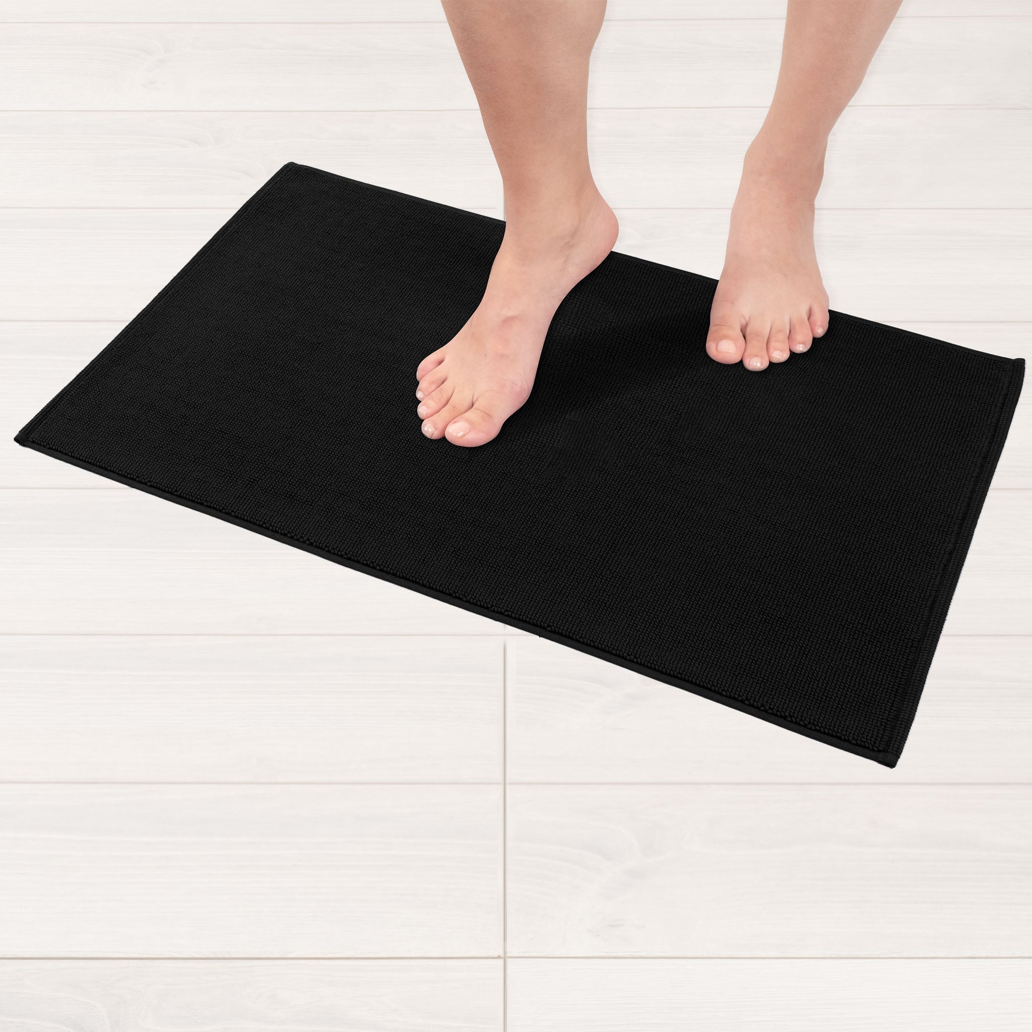 American Soft Linen 100% Cotton Bath Mat Rugs, 17x24 inches Slip Resistant Bottom Base Bath Mats for Bathroom