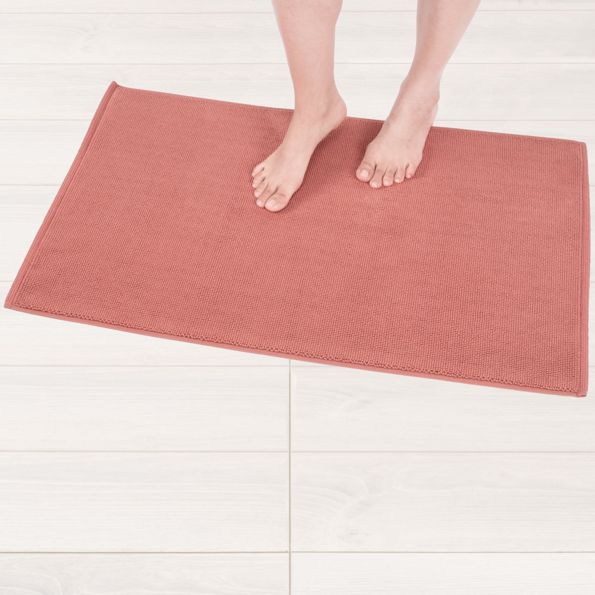 American Soft Linen 100% Cotton Bath Mat Rugs, 17x24 inches Slip Resistant Bottom Base Bath Mats for Bathroom