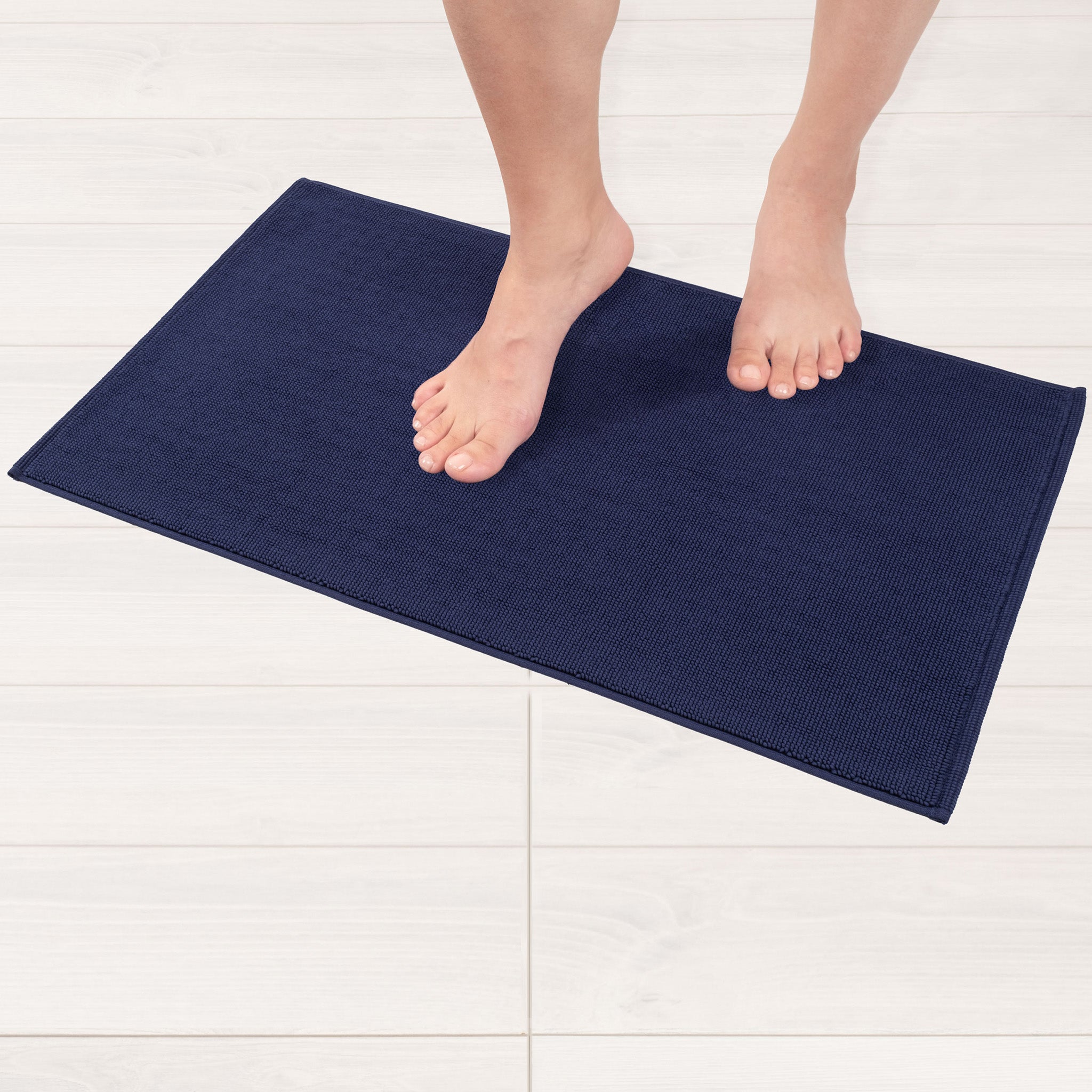 American Soft Linen 100% Cotton Bath Mat Rugs, 17x24 inches Slip Resistant Bottom Base Bath Mats for Bathroom