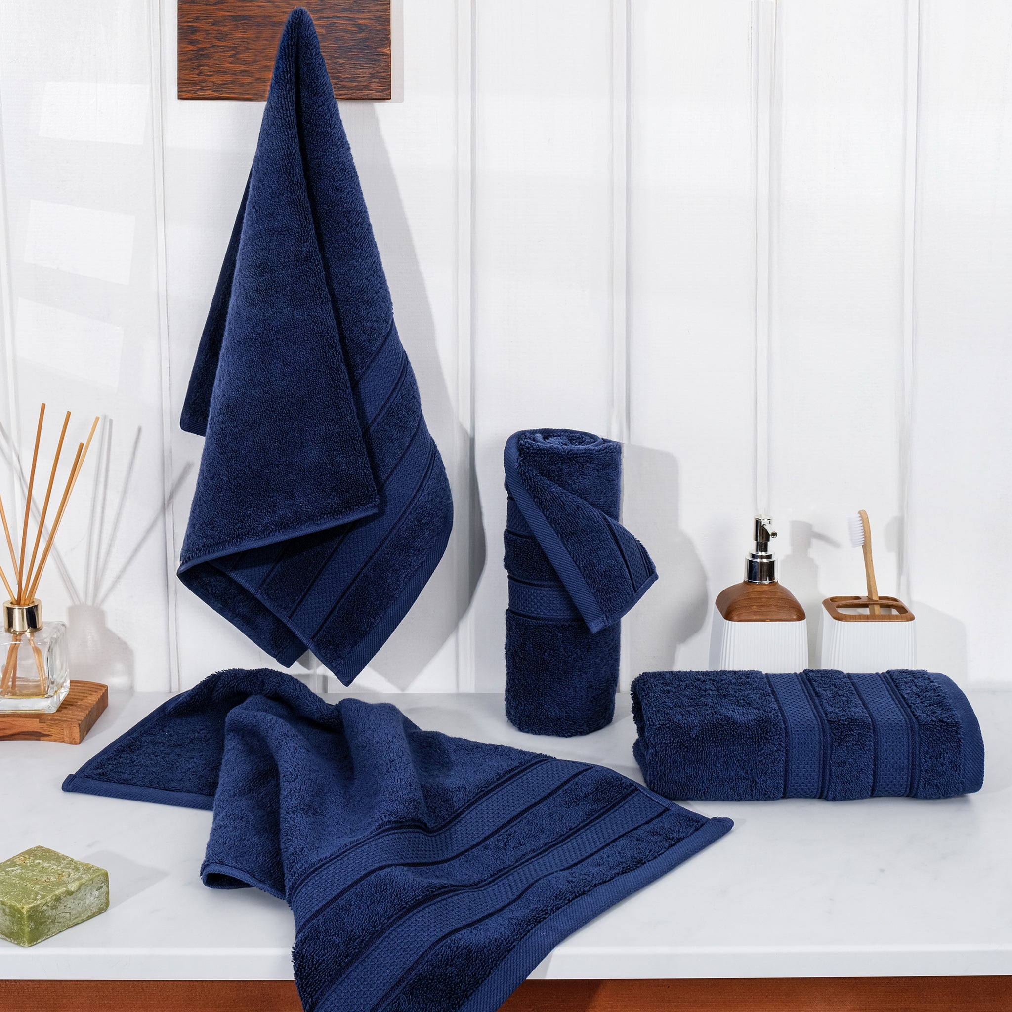 American Soft Linen Salem 4-Pack Hand Towel Sets, 100% Cotton Luxury Turkish Towels, Super Soft, Absorbent, Premium Wholesale Hand Towels - Navy Blue 2