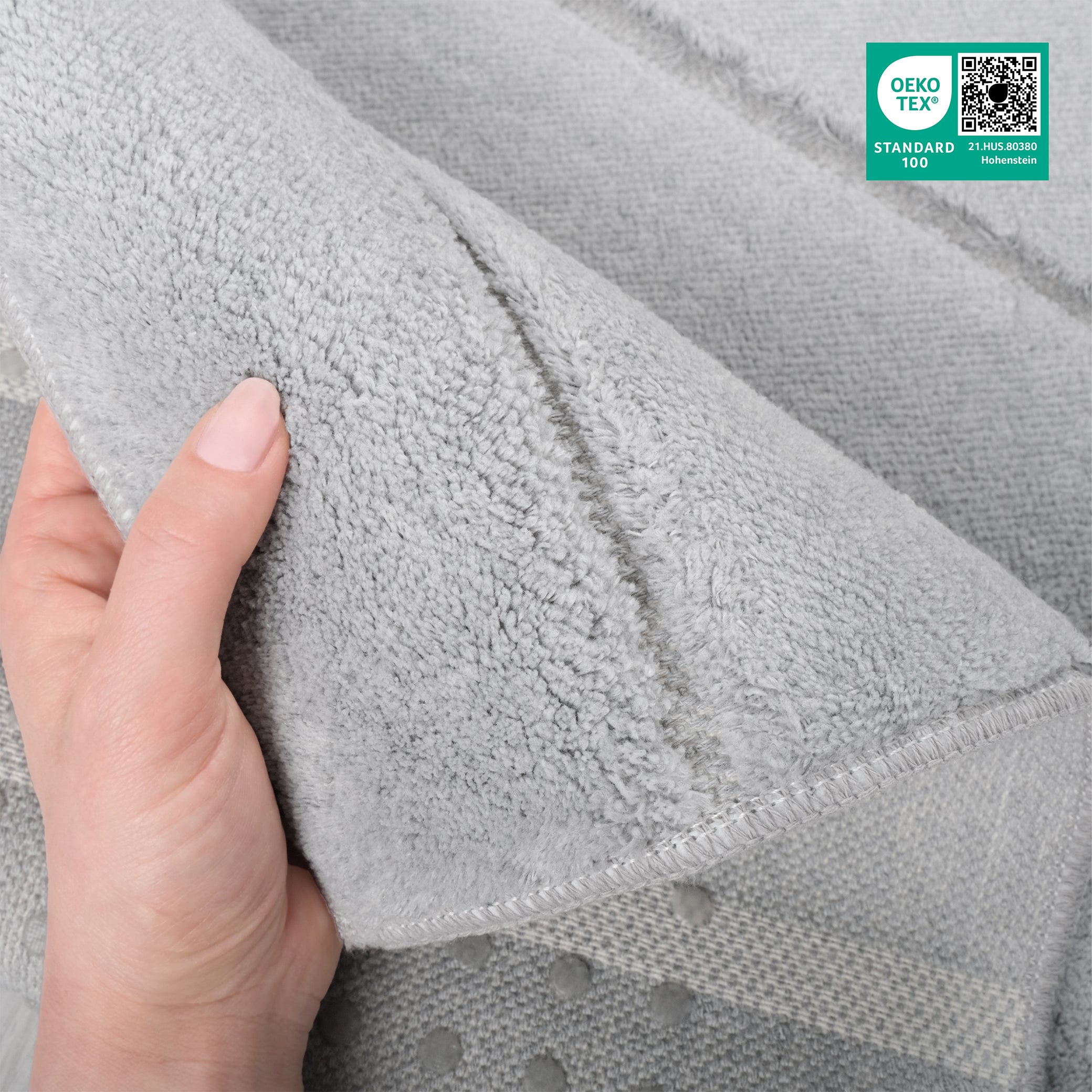 American Soft Linen Katiy Bath Rug – 21x34 Inches Non-Slip Premium Cotton Comfort - Bath Mats for Bathroom