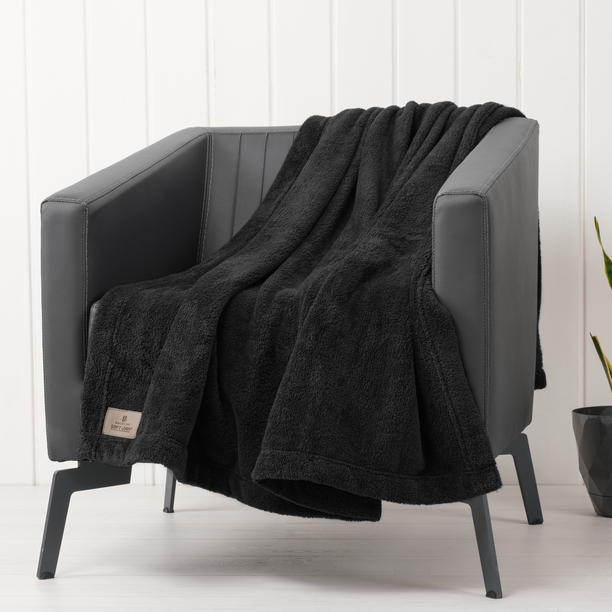 American Soft Linen - Bedding Fleece Blanket - Throw Size 50x60 inches - Black - 1