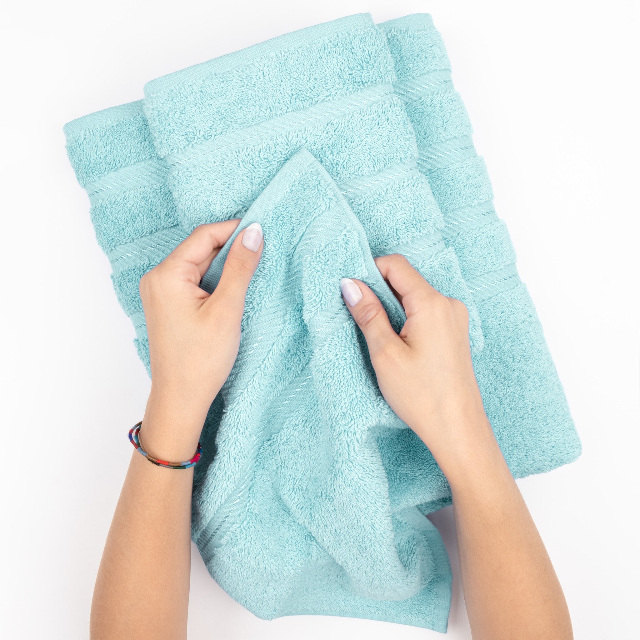 American Soft Linen 100% Cotton Turkish Towels for Bathroom, 4 Pack Bath Towel Set,  Super Soft, Extra Large Bath Towels