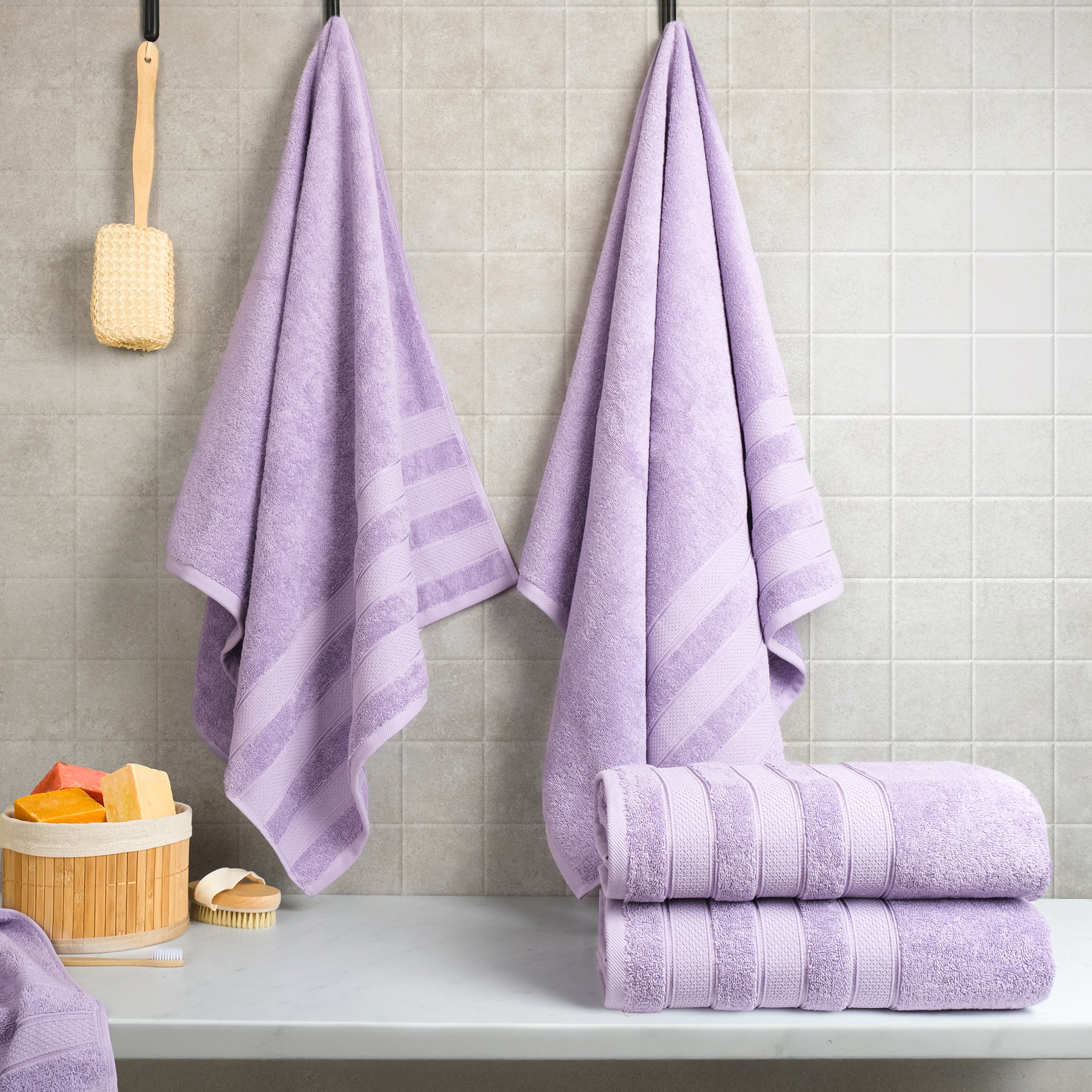 American Soft Linen Salem 4-Pack Bath Towel Sets, 100% Cotton Luxury Turkish Towels, Super Soft, Absorbent, Premium Wholesale Bath Towels - Lilac 2