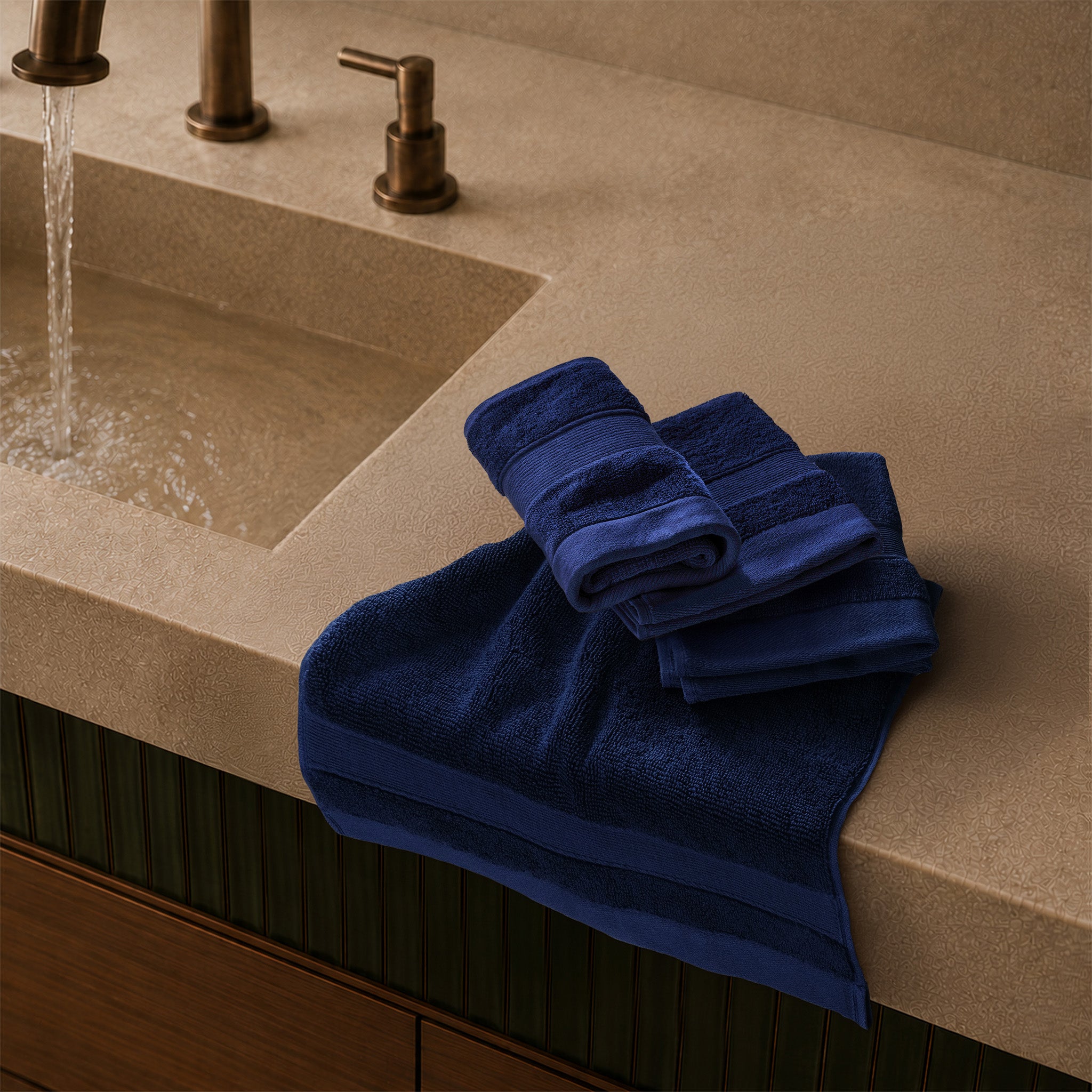 SIENA 4-Piece Turkish Cotton Luxury Washcloths Set – 700 GSM
