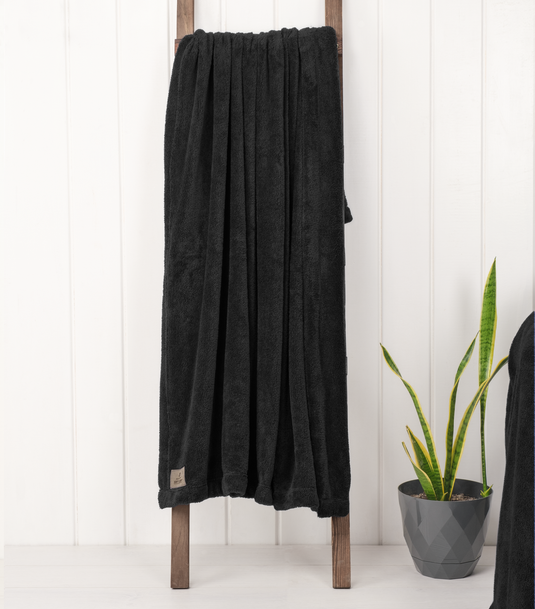 American Soft Linen - Bedding Fleece Blanket - Throw Size 50x60 inches - Black - 2