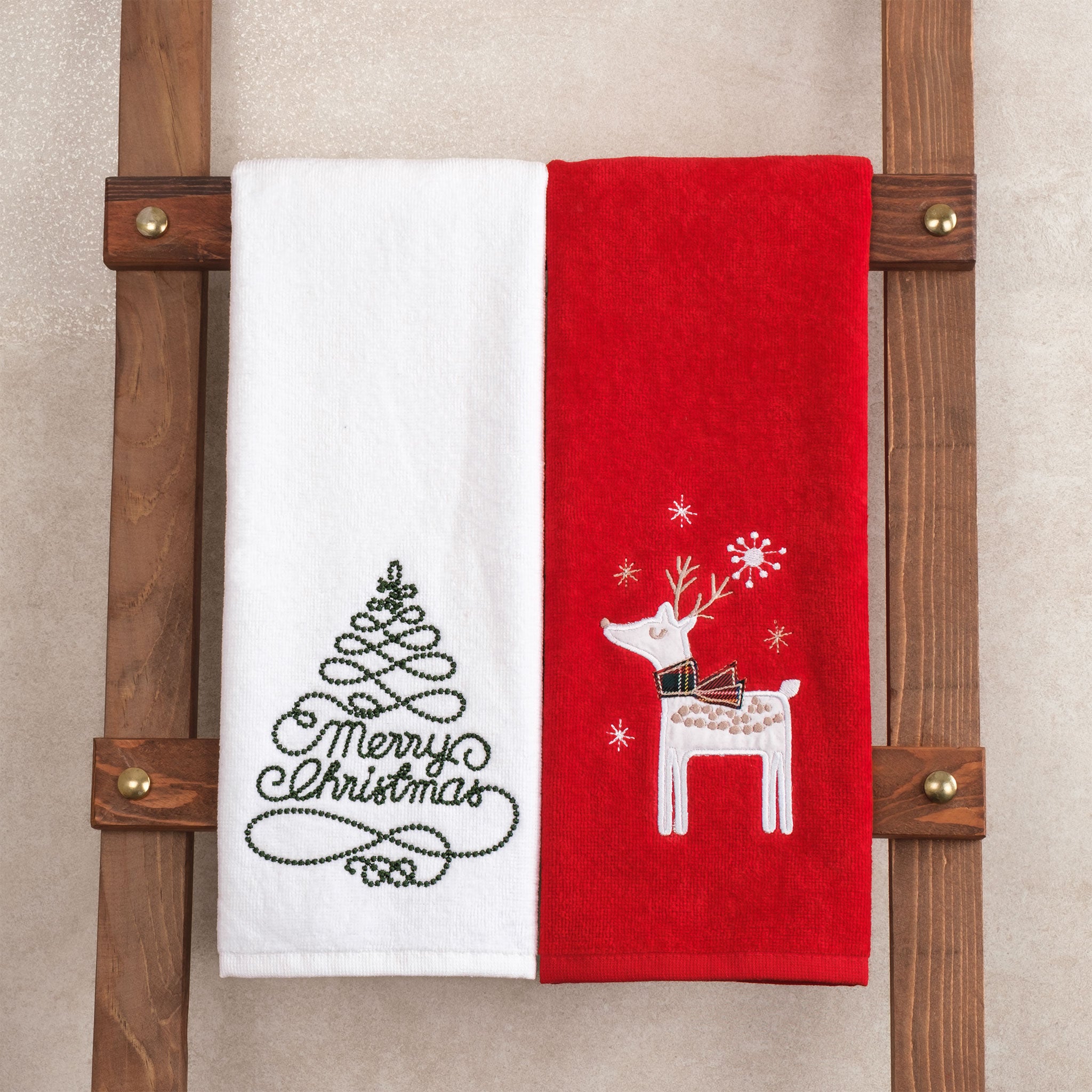 American Soft Linen - Christmas Towels 2  Packed Embroidered Towels for Decor Xmas - 60 Set Case Pack - Merry Tree-Deery - 6