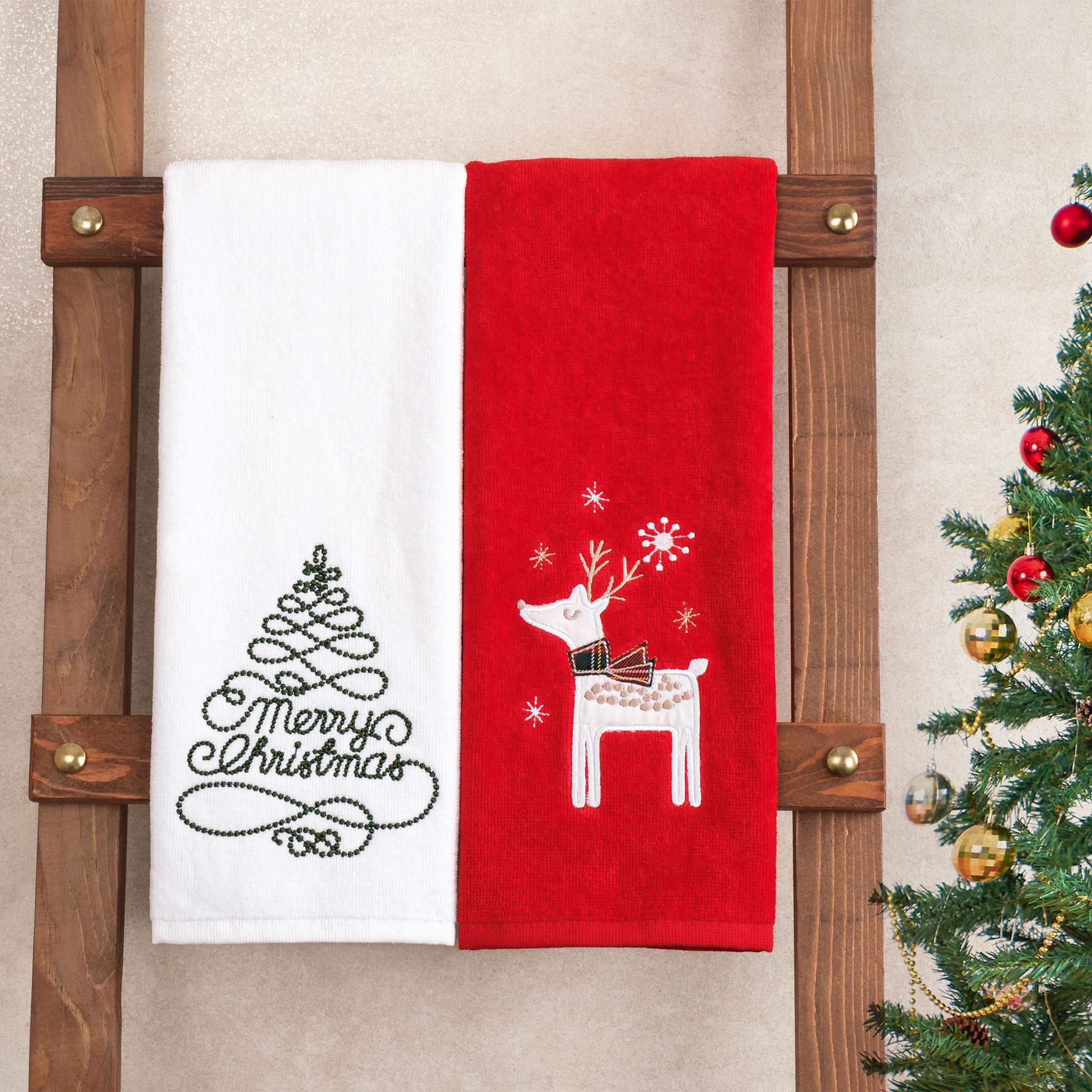 American Soft Linen - Christmas Towels 2 Packed Embroidered Towels for Decor Xmas - Merry Tree-Deery - 2
